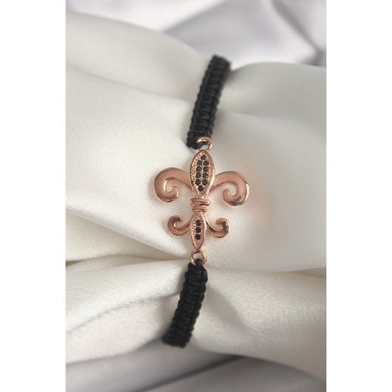 Pirinç Rose Renk Zirkon Taş İşlemeli Zambak Figür Asansörlü Makrome Model Kadın Bileklik Pirinç Rose Renk Zirkon Taş İşlemeli Zambak Figür Asansörlü Makrome Model Kadın Bileklik