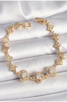 Pirinç Gold Renk Zirkon Taşlı Yonca Model Kadın Bileklik Pirinç Gold Renk Zirkon Taşlı Yonca Model Kadın Bileklik