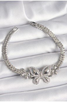 Pirinç Gümüş Renk Zirkon Taşlı Kelebek Model Kadın Bileklik Pirinç Gümüş Renk Zirkon Taşlı Kelebek Model Kadın Bileklik