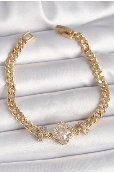 Pirinç Gold Renk Zirkon Taşlı Yonca Figür Zincir Model Kadın Bileklik Pirinç Gold Renk Zirkon Taşlı Yonca Figür Zincir Model Kadın Bileklik