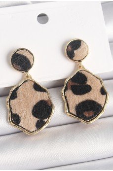 Pirinç Gold Renk Sallantı Leopar Desen Plaka Model Kadın Küpe Pirinç Gold Renk Sallantı Leopar Desen Plaka Model Kadın Küpe