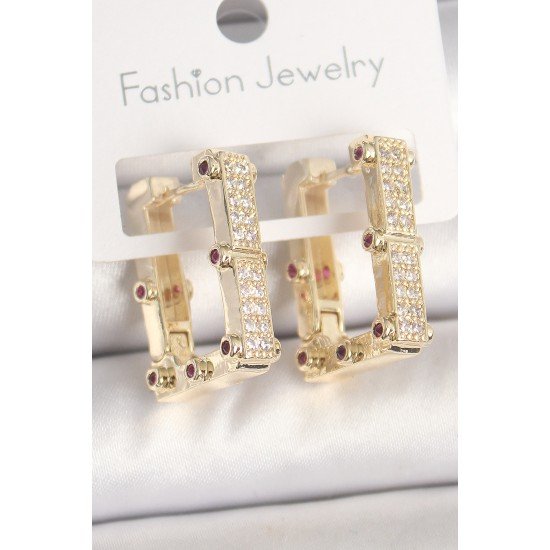 Pirinç Gold Renk Kare Zirkon Taşlı Kadın Küpe Pirinç Gold Renk Kare Zirkon Taşlı Kadın Küpe