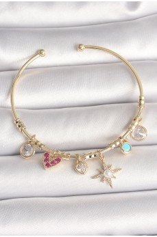 Pirinç Gold Renk Zirkon Taşlı Sallantı Kutup Yıldız Figür İnci Detay Charm Kadın Bileklik Pirinç Gold Renk Zirkon Taşlı Sallantı Kutup Yıldız Figür İnci Detay Charm Kadın Bileklik