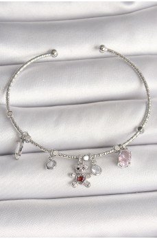 Pirinç Gümüş Renk Sallantı Zirkon Taşlı Ayıcık Figür Kırmızı Taş Detay Charm Kadın Bileklik Pirinç Gümüş Renk Sallantı Zirkon Taşlı Ayıcık Figür Kırmızı Taş Detay Charm Kadın Bileklik