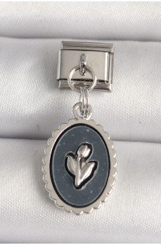 316L Çelik Gümüş Renk Çiçek İşlemeli Siyah Portre Model Nomination Charm