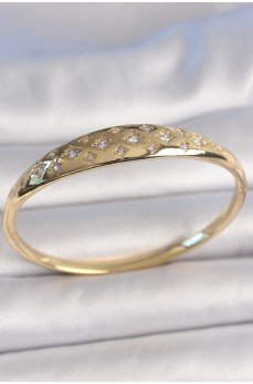 Pirinç Gold Renk Zirkon Taşlı Yıldız İşlemeli Kadın Kelepçe Pirinç Gold Renk Zirkon Taşlı Yıldız İşlemeli Kadın Kelepçe