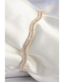 Pirinç Gold Renk Su Yolu Zirkon Taşlı Model Kadın Bileklik