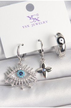 Pirinç Gümüş Renk Zirkon Taşlı Göz Model Nazar Boncuk Detay 3'Lü Kadın Kombin Küpe Pirinç Gümüş Renk Zirkon Taşlı Göz Model Nazar Boncuk Detay 3'Lü Kadın Kombin Küpe