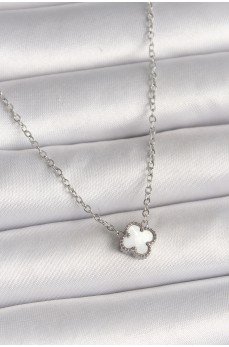316L Çelik Gümüş Renk Beyaz Yonca Model Kadın Kolye 316L Çelik Gümüş Renk Beyaz Yonca Model Kadın Kolye