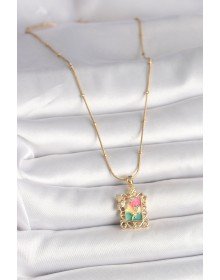 316L Çelik Gold Renk Renkli Zirkon Taşlı Kelebek İşlemeli Portre Model Kadın Kolye