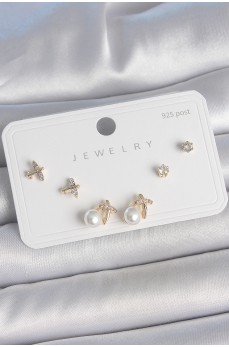 Pirinç Gold Renk Zirkon Taşlı Kelebek Model İnci Detay 925 Ayar Gümüş Çivi Kadın Küpe Seti