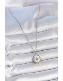 316L Çelik Gümüş Renk Zincir Beyaz Mineli Kutup Yıldız İşlemeli Madalyon Model Kadın Kolye