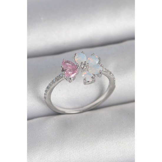 Pirinç Gümüş Renk Beyaz Mineli Pembe Zirkon Taşlı Çiçek Model Kadın Yüzük Pirinç Gümüş Renk Beyaz Mineli Pembe Zirkon Taşlı Çiçek Model Kadın Yüzük