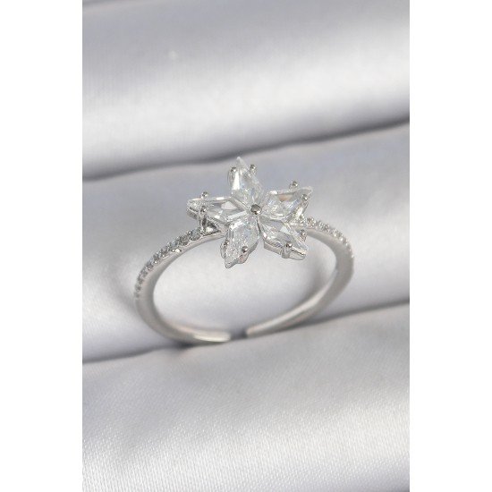 Pirinç Gümüş Renk Zirkon Taşlı Yıldız Model Ayarlanabilir Kadın Yüzük Pirinç Gümüş Renk Zirkon Taşlı Yıldız Model Ayarlanabilir Kadın Yüzük