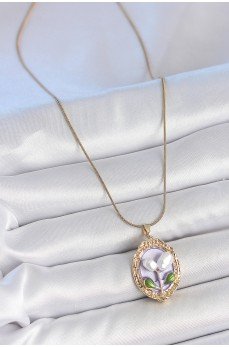 316L Çelik Gold Renk Mor İncili Çiçek İşlemeli Portre Model Kadın Kolye