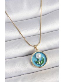 316L Çelik Gold Renk Zincir Mavi Mineli İncili Çiçek İşlemeli Portre Model Kadın Kolye