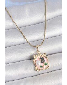 316L Çelik Gold Renk Zincir Pembe Mineli Çiçek İşlemli İnci Detay Portre Model Kadın Kolye