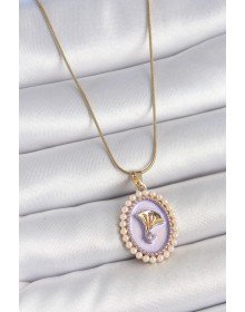 316L Çelik Gold Renk Zincir Mor Mineli İncili Zirkon Taşlı Çiçek İşlemeli Portre Model Kadın Kolye
