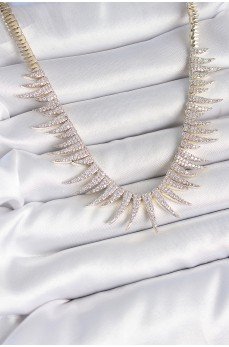 Pirinç Gold Renk Zirkon Taşlı Sivri Model VIP Seri Kadın Kolye