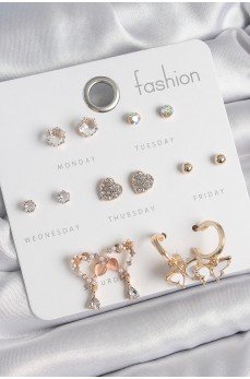 Pirinç Gold Renk Zirkon Taşlı Sallantılı Kalp Figür Kelebek Detay 7 Çift Kadın Küpe Seti Pirinç Gold Renk Zirkon Taşlı Sallantılı Kalp Figür Kelebek Detay 7 Çift Kadın Küpe Seti