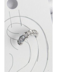 Pirinç Gümüş Renk Zirkon Taşlı Kıkırdak Model Kadın Küpe