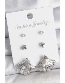 Pirinç Gümüş Renk Zirkon Taş Detaylı İnci Detaylı Deniz Kabuğu Model 3 Çift Kadın Küpe
