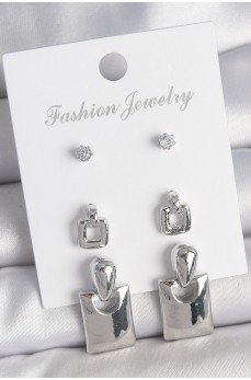 Pirinç Gümüş Renk Zirkon Taş Detay Sallantılı Kare Model 3 Çift Kadın Küpe Seti