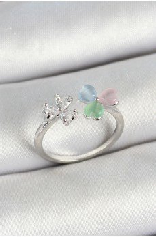 Pirinç Kalp Figürlü Zirkon Taşlı Gümüş Renk Ayarlanabilir Kadın Yüzük