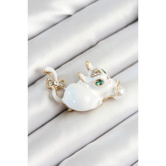 Zirkon Taşlı İnci Detaylı Beyaz 3D Kedi Figürlü Gold Renk Kadın Broş