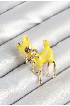 Zirkon Taşlı Fiyonk Detaylı 3D Sarı Ceylan Figürlü Gold Renk Kadın Broş