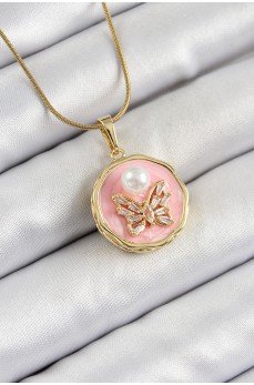316L Çelik Zincir Zirkon Taşlı Pembe Sanatsal Portre İnci Detaylı Kelebek Model Gold Renk Kadın Kolye