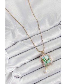 316L Çelik Zincir Turkuaz Sanatsal Portre Sallantılı İnci Detaylı Lale Model Gold Renk Kadın Kolye