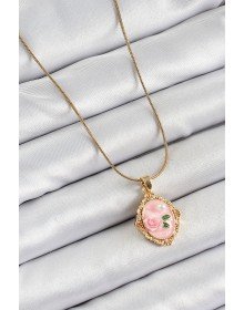 316L Çelik Zincir Pembe Sanatsal Portre İnci Detaylı Gül Figürlü Model Gold Renk Kadın Kolye