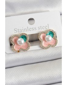 Pirinç Pembe Mineli İnci Detaylı Zirkon Taşlı Sanatsal Portre Yonca Model Gold Renk Kadın Küpe