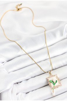 316L Çelik Zincir Beyaz Sanatsal Portre Sallantılı İnci Detaylı Lale Model Gold Renk Kadın Kolye