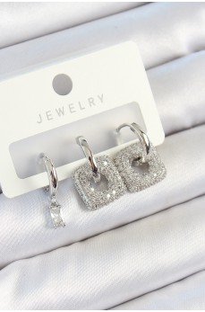 Pirinç Zirkon Taşlı Kare Model Gümüş Renk 3'lü Çift Kadın Küpe Set Pirinç Zirkon Taşlı Kare Model Gümüş Renk 3'lü Çift Kadın Küpe Set