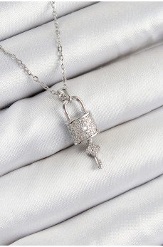 316L Çelik Zirkon Taşlı Kilit Ve Sallantılı Anahtar Model Gümüş Renk Kadın Kolye