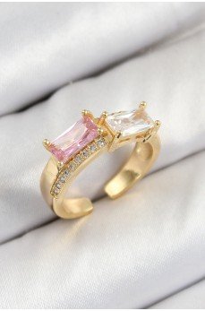 Pirinç Zirkon Taşlı Dikdörtgen Model Gold Renk Kadın Yüzük