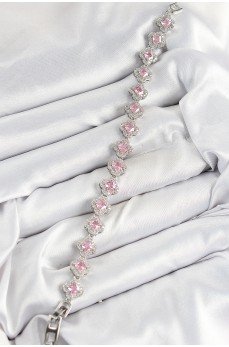 Pirinç Zirkon Taşlı Pembe Yonca Baget Model Gümüş Renk VIP Seri Kadın Bileklik