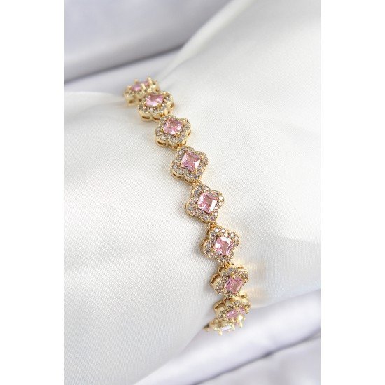 Pirinç Zirkon Taşlı Pembe Yonca Baget Model Gold Renk VIP Seri Kadın Bileklik Pirinç Zirkon Taşlı Pembe Yonca Baget Model Gold Renk VIP Seri Kadın Bileklik
