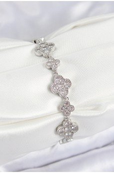 Pirinç Zirkon Taşlı Yonca Model Gümüş Renk VIP Seri Kadın Bileklik