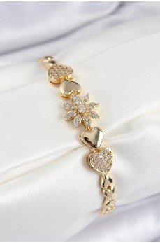 Pirinç Zirkon Taşlı Kalp Detaylı Çiçek Model Gold Renk Kadın Bileklik