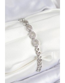 Pirinç Zirkon Taşlı Oval Model Gümüş Renk Kadın Bileklik