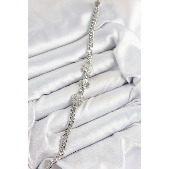 Pirinç Zirkon Taşlı Yonca Model Gümüş Renk Kadın Bileklik Pirinç Zirkon Taşlı Yonca Model Gümüş Renk Kadın Bileklik