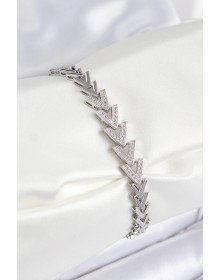 Pirinç Zirkon Taşlı Sıralı Ok Model Gümüş Renk Kadın Bileklik