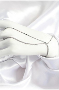 Pirinç Zirkon Taşlı Ezme Zincir Model Gümüş Renk Kadın Şahmeran Pirinç Zirkon Taşlı Ezme Zincir Model Gümüş Renk Kadın Şahmeran