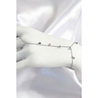 Pirinç Renkli Zirkon Taşlı Sallantılı Yıldızlı Model Gümüş Renk Kadın Şahmeran