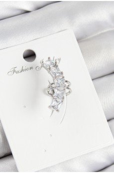 Pirinç Zirkon Taşlı Model Gümüş Renk Sağ Kıkırdak Küpe Pirinç Zirkon Taşlı Model Gümüş Renk Sağ Kıkırdak Küpe