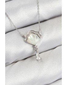 Pirinç Zirkon Taşlı İstiridye Model Gümüş Renk Kadın Kolye