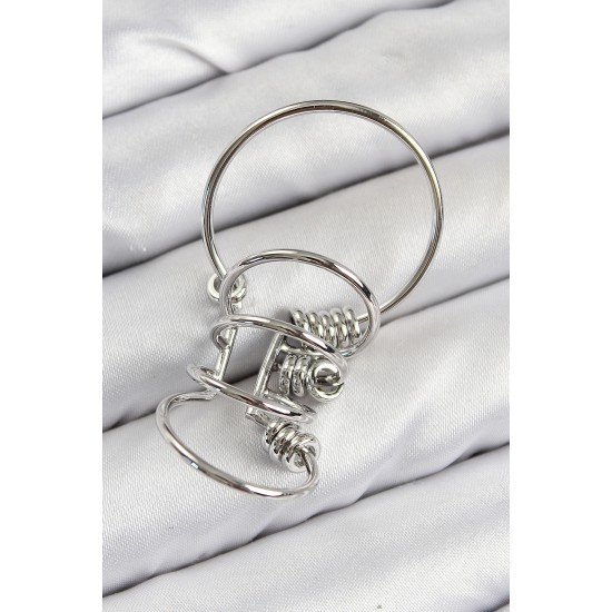 Pirinç Halkalı Model Gümüş Renk Kıkırdak Küpe Pirinç Halkalı Model Gümüş Renk Kıkırdak Küpe